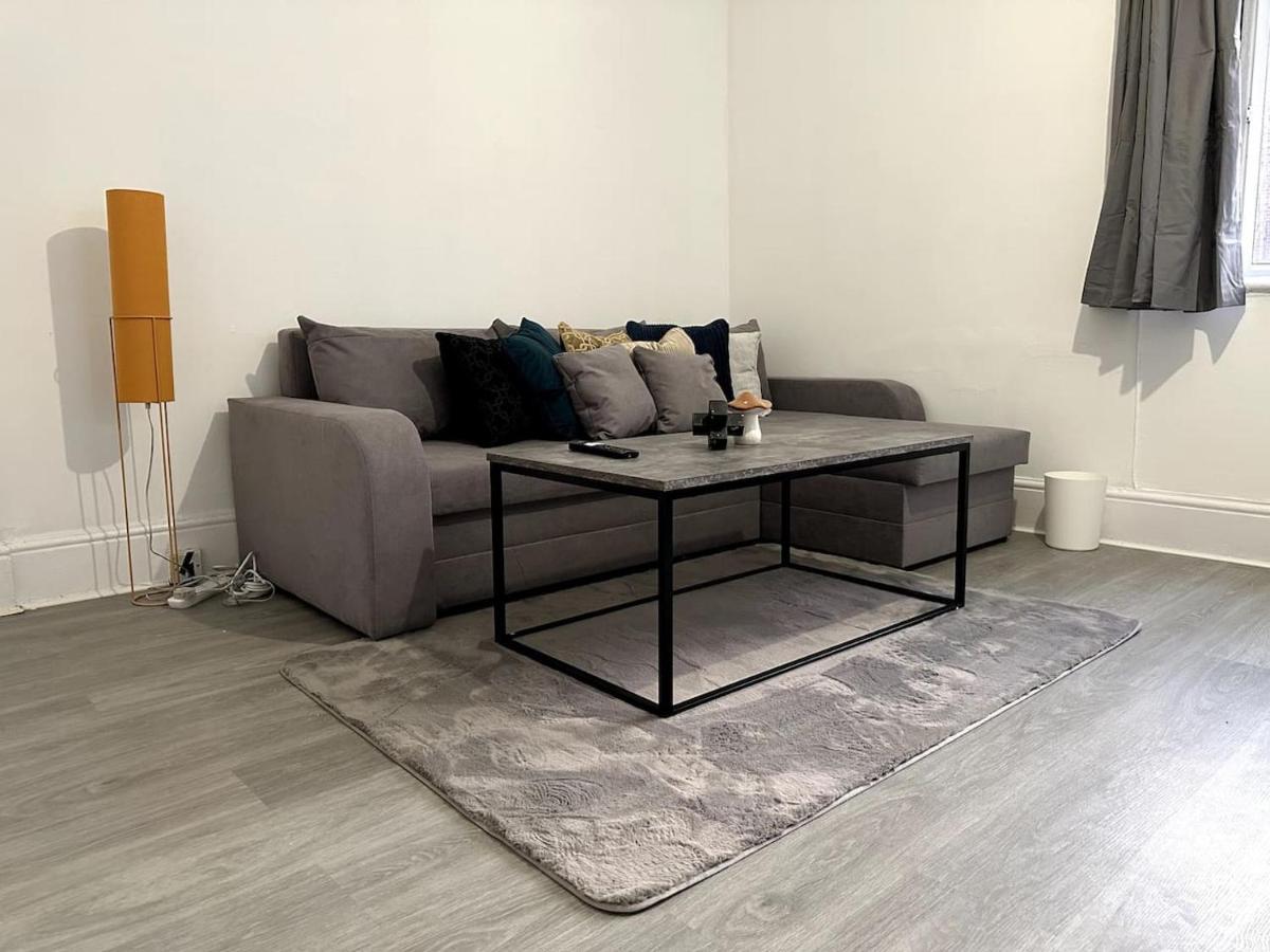 Wonderful 2 Bedroom On Tower Bridge Londres Extérieur photo