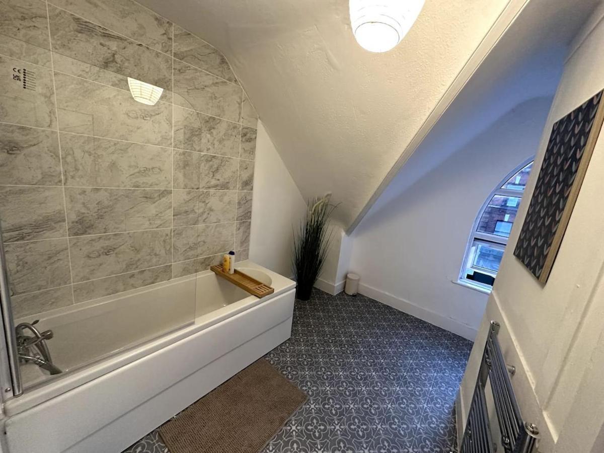 Wonderful 2 Bedroom On Tower Bridge Londres Extérieur photo